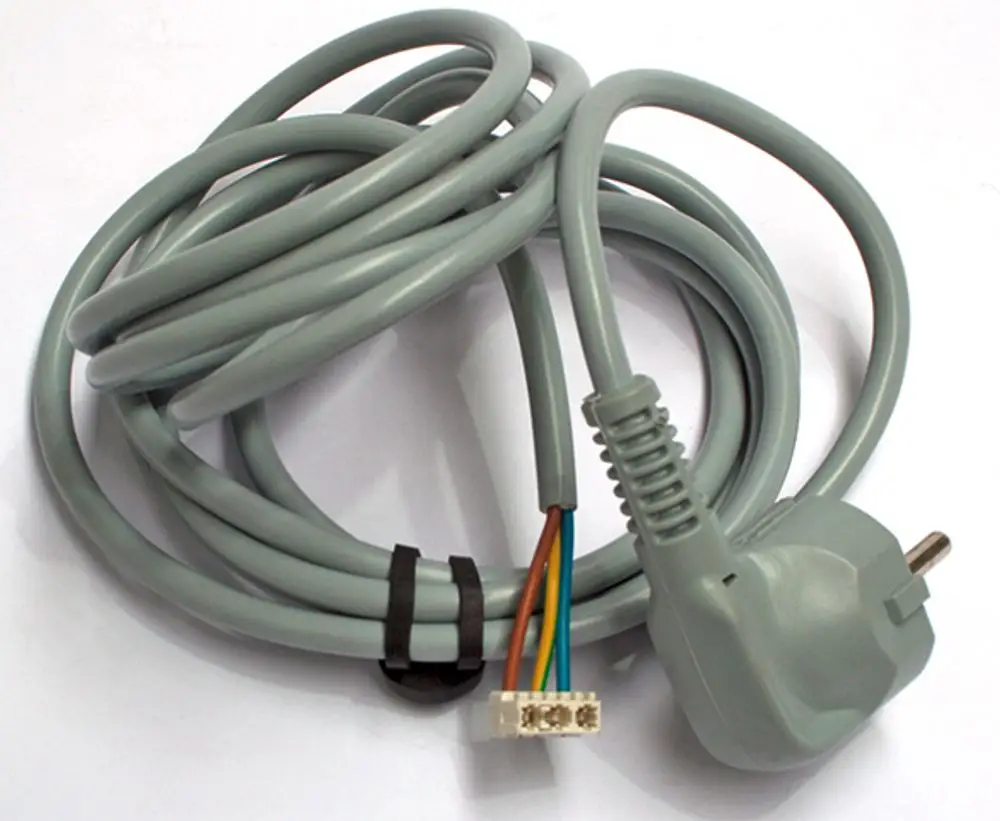 Graues Netzkabel mit Stecker und mehreren farbigen Drähten. Es könnte für Daikin-Geräte verwendet werden. Kabel ist aufgerollt und hat einen festen Anschluss.